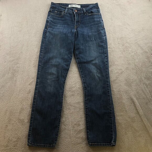 Levi's Women's Signature Jeans Size 2M Mid Rise Slim Straight Classic Blue Denim - Picture 15 of 16